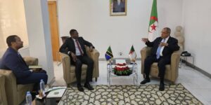 بحث واقع التعاون الصناعي بين الجزائر وتنزانيا وآفاق تطويره