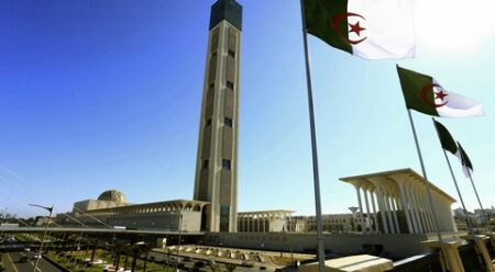 أنوار من جامع الجزائر.. العولمة السلاح الجديد لقوي الشر لبسط هيمنتها )الجزء الثالث والأخير(