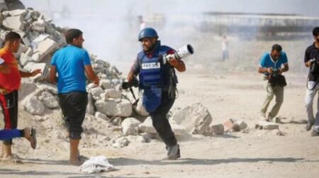 الصحفيون الفلسطينيون.. كفاح يومي لإيصال المعلومة