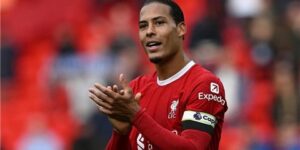 فان دايك سيستمر قائدا لليفربول تحت قيادة سلوت