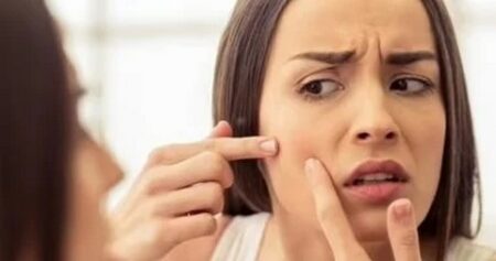 إذا كنت تعانين من البقع الداكنة.. 4 نصائح لإزالتها بشكل سريع
