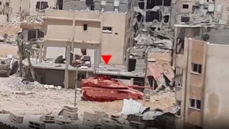 بينما الاحتلال يتراجع في تل السلطان.. المقاومة تواصل التصدي لقواته في رفح و”نتساريم”