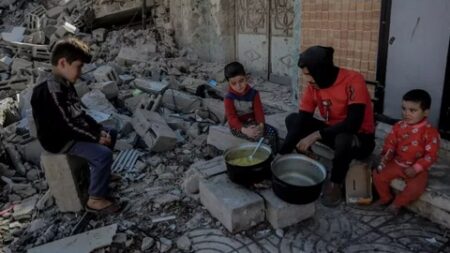 “اليونيسف”: نحو 3 آلاف طفل في غزة معرضون لخطر الموت