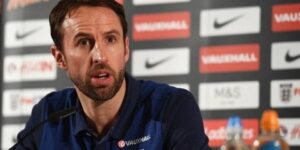 بعد الخسارة من أيسلندا.. ساوثغيت يتفهم غضب جماهير إنجلترا