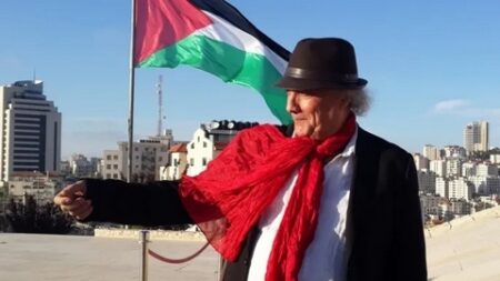 الروائي الجزائري الكبير لـ “الموعد اليومي”: الصهاينة فتحوا كل أبواب الطغيان تجاه الفلسطينيين