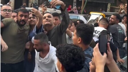 هجوم لاذع يطال أحمد العوضي.. والسبب فيديو لذبح الأضحية