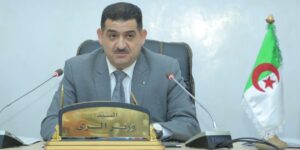 دربال يسند عملية التسيير بمديرية الموارد المائية والجزائرية للمياه لإطارات أخرى