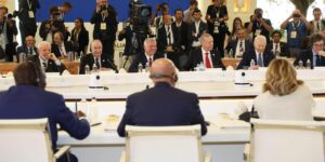 رئيس الجمهورية يشارك بباري الإيطالية في قمة مجموعة السبع لكبار المصنعين في العالم