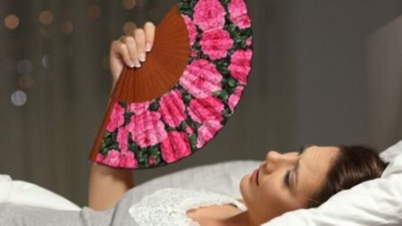 علاقة عكسية بينهما.. كيف نصل للنوم المريح خلال الحر؟