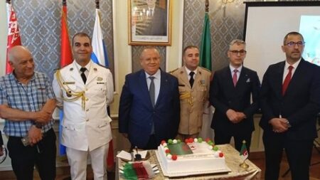 سفارة الجزائر بموسكو تحتفل بالذكرى الـ62 لعيد الاستقلال