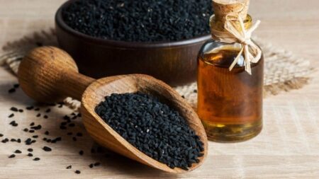 أمراض تمنع المصابين بها من تناول حبة البركة