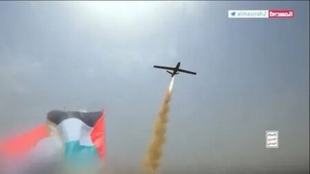 “الحوثي” تبث مشاهد توثق لحظات إطلاق “المسيرة يافا” نحو الاحتلال