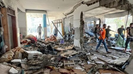 حماس: مجزرة مدرسة خديجة تؤكد انسلاخ “إسرائيل” عن كل قيم الإنسانية