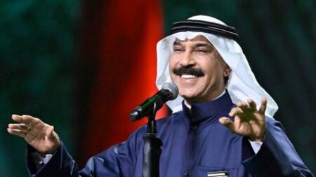 لم يعد يستطيع التحكم في تعبيرات وجهه.. حالة عبد الله الرويشد الصحية “صعبة جدا”
