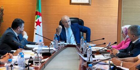 زيتوني يدعو لتعزيز حضور الجزائر على الساحة الاقتصادية الدولية