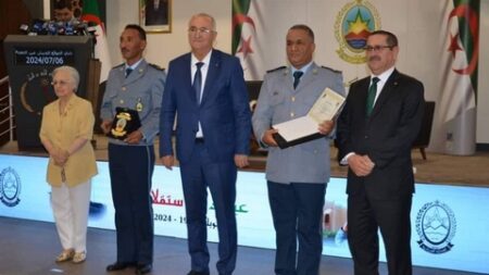 فايد ينوه بالأدوار الحيوية التي يضطلع بها جهاز الجمارك الجزائرية لتطوير الاقتصاد
