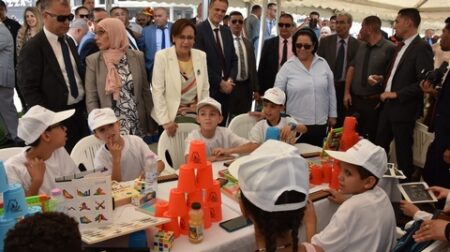 كريكو تزور أطفال الجالية الوطنية في الخارج المصطافين بولاية بومرداس