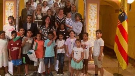 الأطفال الصحراويون يحظون باستقبال مميز بمنطقة أراغون الإسبانية