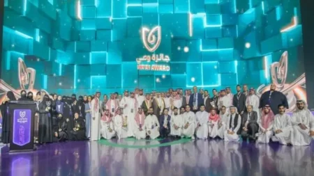 فوز 6 مشاركين جزائريين في جائزة “وعي” السعودية