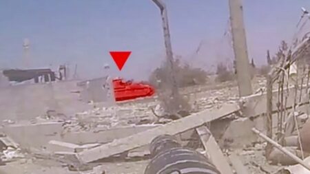 القسام: فجرنا عبوتين بآليتين لجنود الاحتلال بحي تل الهوى بغزة