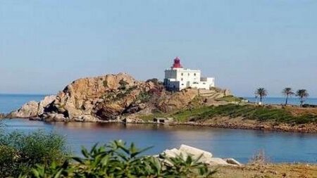 منارة جيجل.. لتوجيه البواخر واستقبال السياح