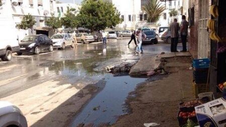 بعد 7 أشهر من تسربات المياه.. سيال مطلوبة في حي جنان لخضر بالقبة