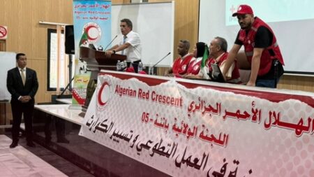 حملاوي تشرف على انطلاق ورشات الدورة التكوينية للعمل التطوعي وتسيير الكوارث