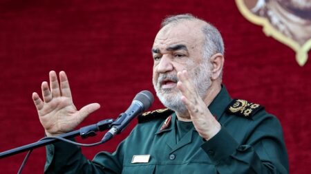 قائد الحرس الثوري الإيراني: ستسمعون أخبارا جيدة عن الانتقام من “إسرائيل”