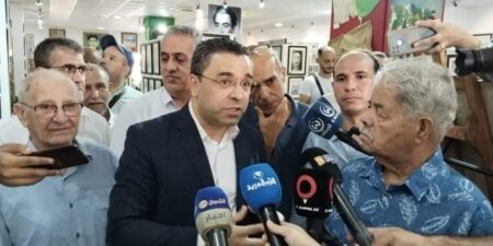 أوشيش يستعرض المحاور الكبرى لبرنامجه الانتخابي بوهران