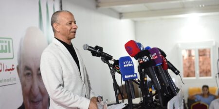 رئيس حركة البناء الوطني.. عبد القادر بن قرينة: التصويت لصالح المترشح الحر السيد عبد المجيد تبون لتمكينه من استكمال مسار الإصلاحات