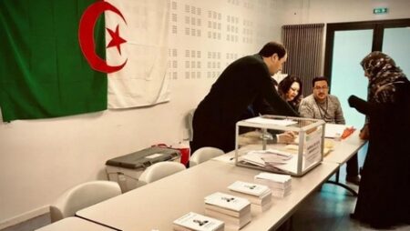 تؤطر العملية 117 لجنة.. الجالية الوطنية تشرع في انتخاب رئيس الجمهورية بداية من اليوم