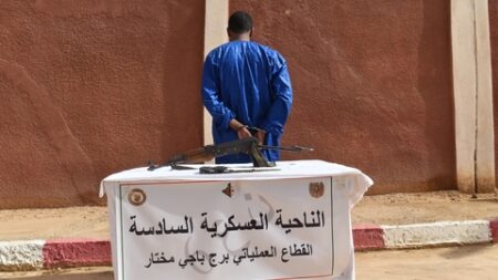 إرهابي يسلم نفسه وتوقيف 4 عناصر دعم للجماعات الإرهابية خلال أسبوع