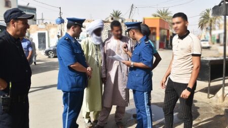 مصالح أمن ولاية أدرار في خرجات تحسيسية للتعريف بمسابقة التوظيف