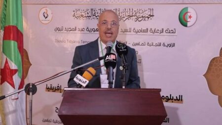 بومدين يؤكد اهمية انشاء هيئات روحية خيرية لمواجهة النزاعات الدينية في افريقيا