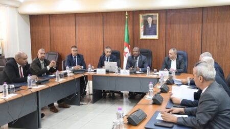 تنظيم أيام برلمانية ودراسية حول الإصلاح التربوي ومراجعة البرامج والمناهج التعليمية