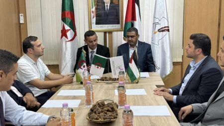 المنظمة الوطنية للصحفيين الجزائريين تتضامن مع زملائها الفلسطينيين