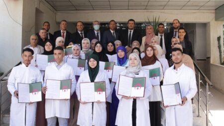 باتنة.. 260  متخرجا جديدا لتحسين الخدمات الصحية