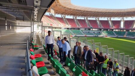 بلعريبي يقف على أشغال صيانة ملعب علي عمار بالدويرة