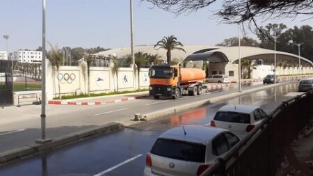 مع الوقوف على ظروف الدخول المدرسي.. تسربات مياه الصرف الصحي تحرك السلطات المحلية ببوزريعة