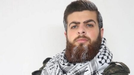 في قصف صهيوني على مخيم جباليا.. استشهاد الممثل الفلسطيني رشاد أبو سخيلة