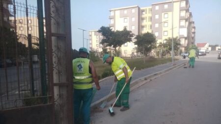 بئر مراد رايس تقيم حملة التنظيف الكبرى وتقر بتنظيم واحدة كل شهر