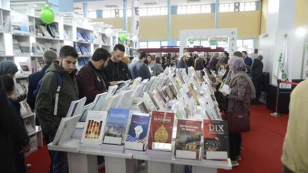 صالون الجزائر الدولي للكتاب.. طبعة مميزة ببرنامج نوفمبري ثري