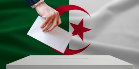 اختتام عملية الإقتراع على مستوى مكتب التصويت بسفارة الجزائر في بكين