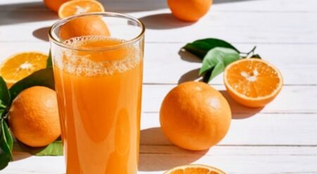 عصير البرتقال.. مشروب سحري ليوم حافل بالنشاطات