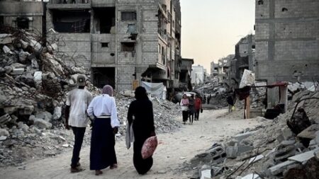 عامٌ على المجزرة.. ومخيم جباليا يُقاوم مخطط التهجير بصموده وأجساد أبنائه