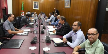 لجنة الفلاحة بالبرلمان تبحث مع مسؤولين إثراء مشروع قانون تسيير النفايات