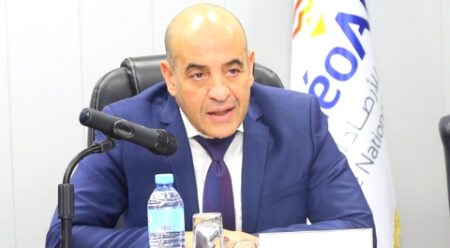 زهانة يشدد على ضرورة الإسراع والانتهاء من عملية رقمنة ملفات المتعاملين