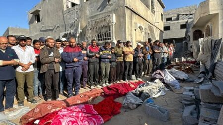 93 شهيدًا في مجزرة بمشروع بيت لاهيا.. 25 يومًا وجرائم الإبادة لا تتوقف