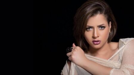 منى فاروق متهمة بالتحريض على نشر الفسق والفجور