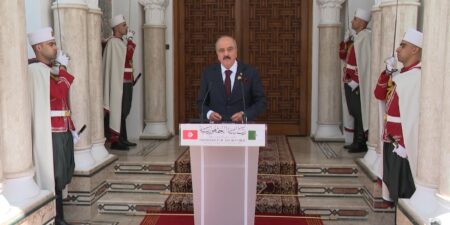 وزير الخارجية التونسي يؤكد عقب لقائه بالرئيس تبون: علاقات أخوية وإرادة مشتركة في الحفاظ على أمن واستقرار المنطقة